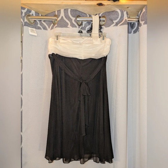 Black and white mini cocktail dress Size 13/14. - Picture 2 of 4